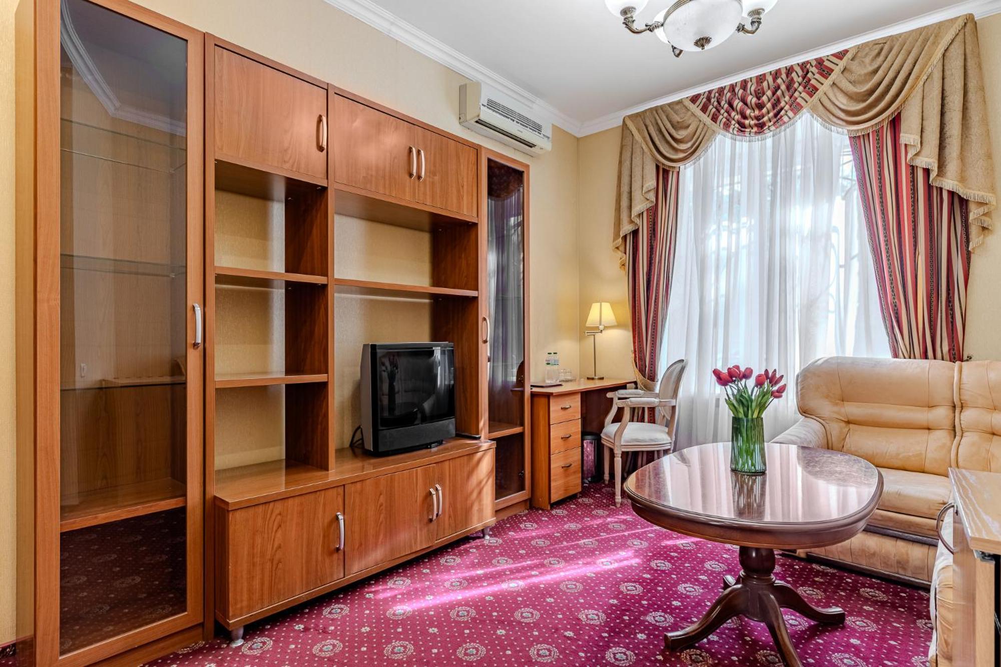 Gallery Hotel Gintama Apgrade Kyjev Pokoj fotografie