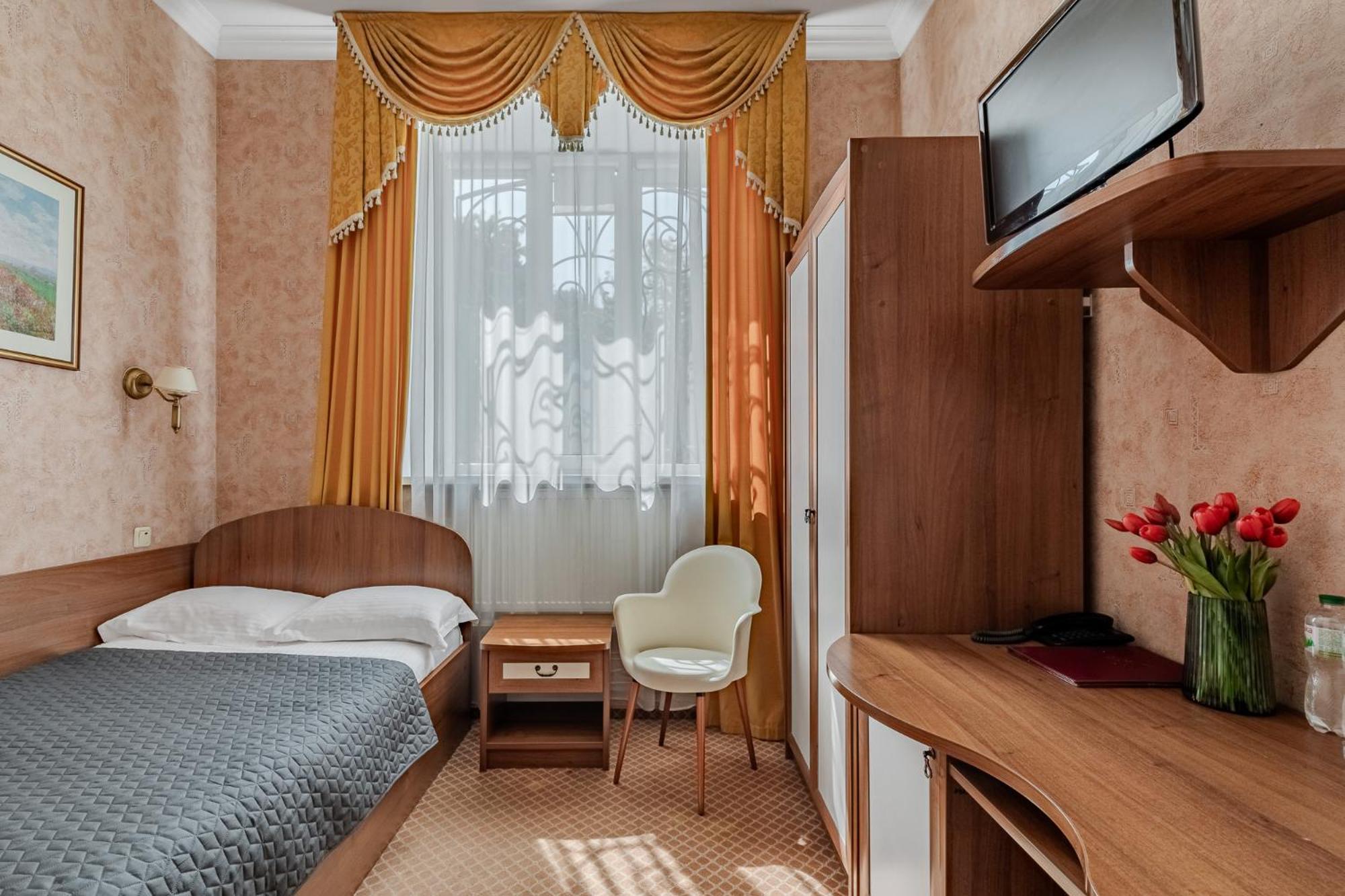 Gallery Hotel Gintama Apgrade Kyjev Pokoj fotografie