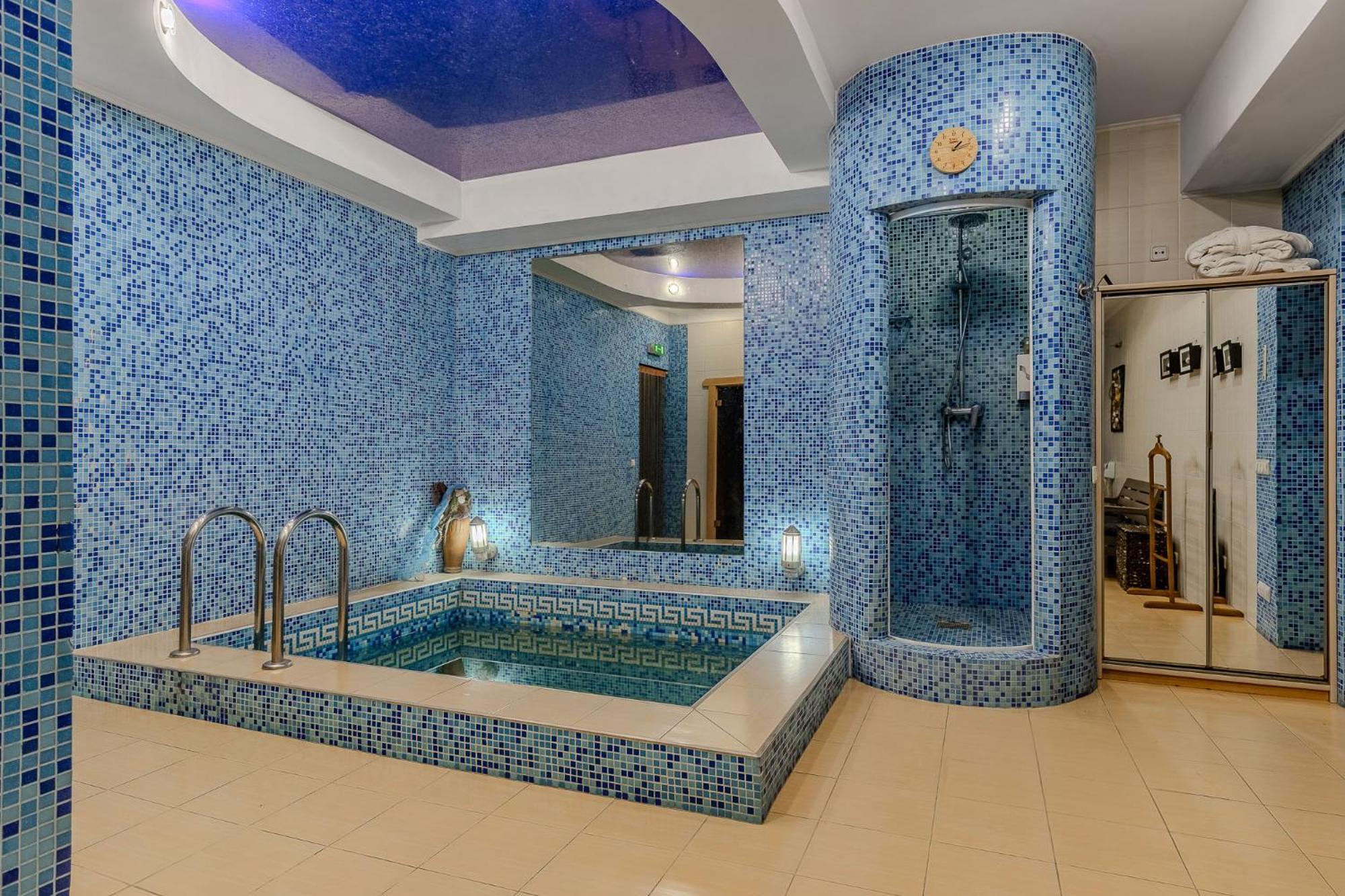 Gallery Hotel Gintama Apgrade Kyjev Exteriér fotografie